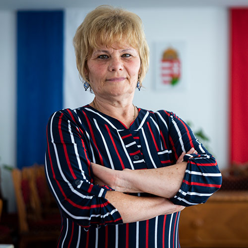 Szimáné Tóth Erzsébet